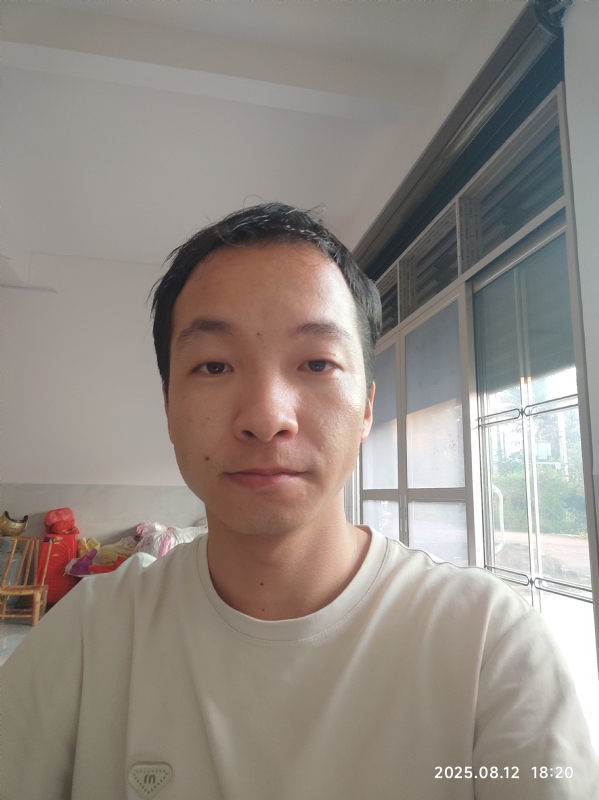 杨培鑫的第一张照片--潍坊相亲服务中心