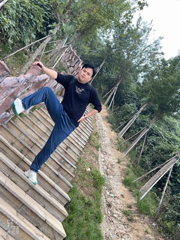 择一人白头偕老的第二张照片--潍坊相亲服务中心