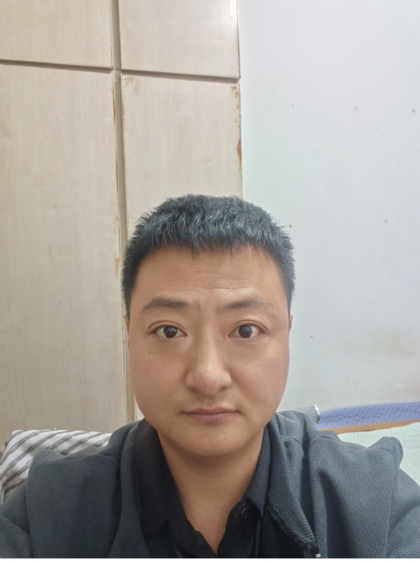 追爱大叔的第一张照片--潍坊相亲服务中心