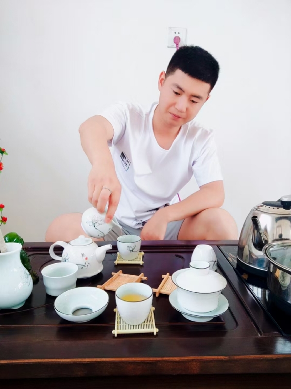 日月的第二张照片--潍坊相亲服务中心