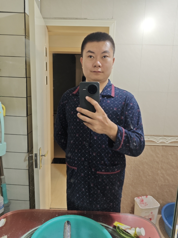 迷迷糊糊的第一张照片--潍坊相亲服务中心