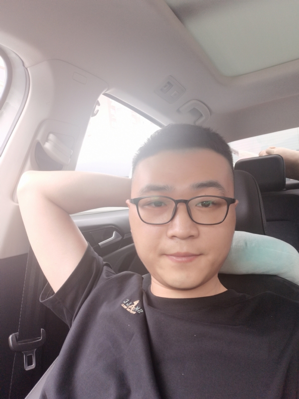 JingY的第一张照片--潍坊相亲服务中心