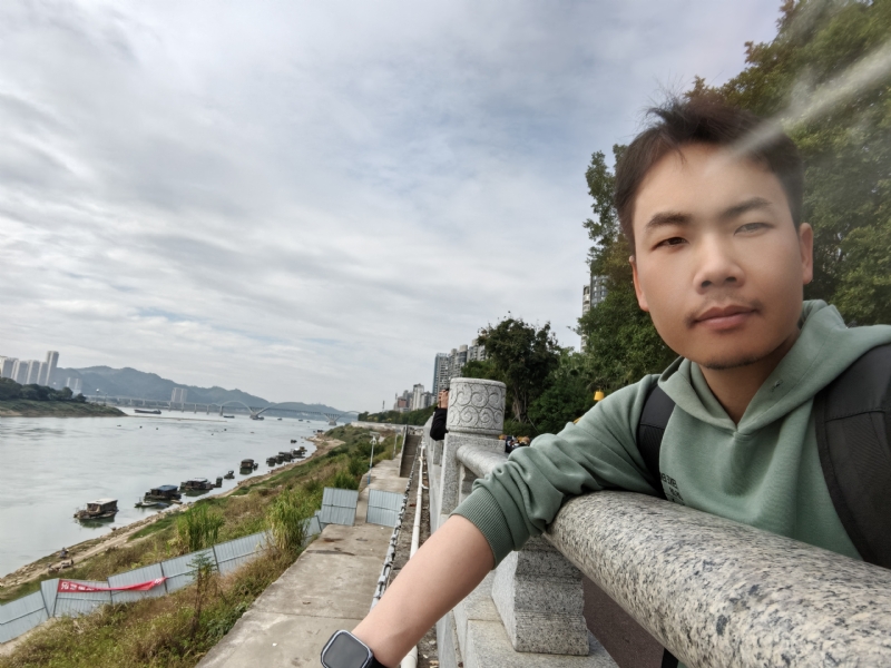 向往爱情的第三张照片--潍坊相亲服务中心