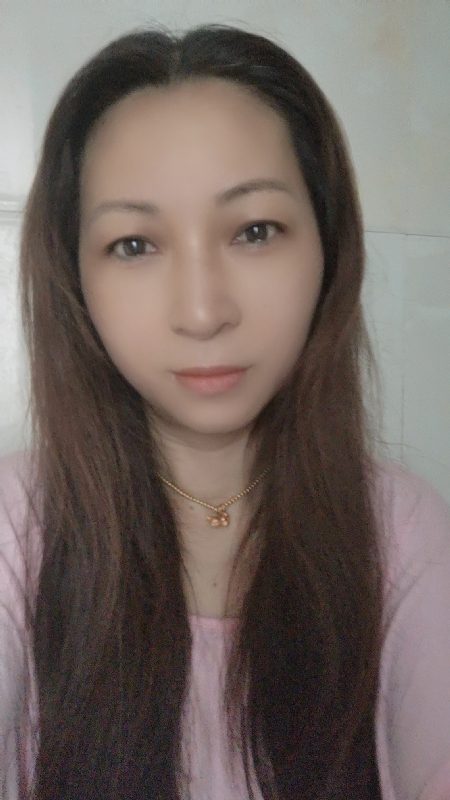 依依的第一张照片--潍坊相亲服务中心