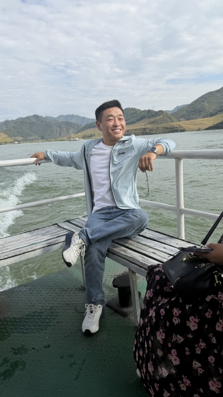 烟花易笑的第一张照片--潍坊相亲服务中心