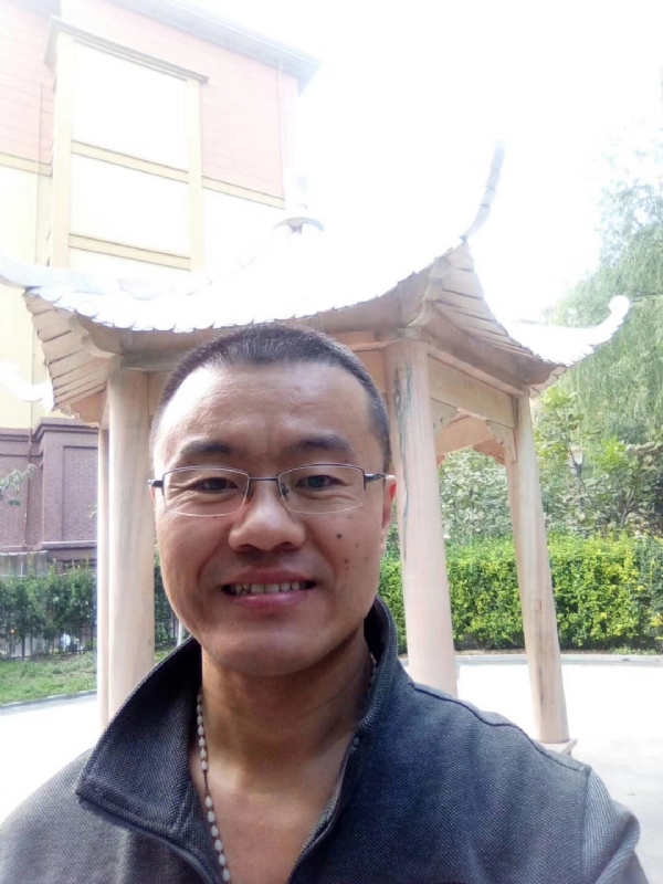 撸起袖子加油干的第一张照片--潍坊相亲服务中心