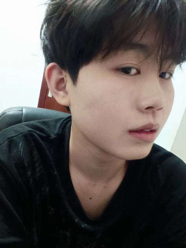 小鱼的第一张照片--潍坊相亲服务中心