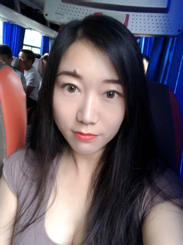 杨杨的第一张照片--潍坊相亲服务中心