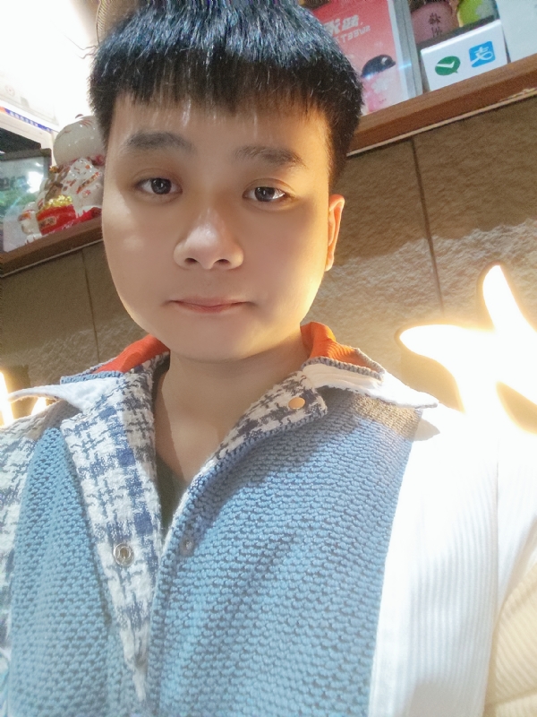 侯侯的第一张照片--潍坊相亲服务中心