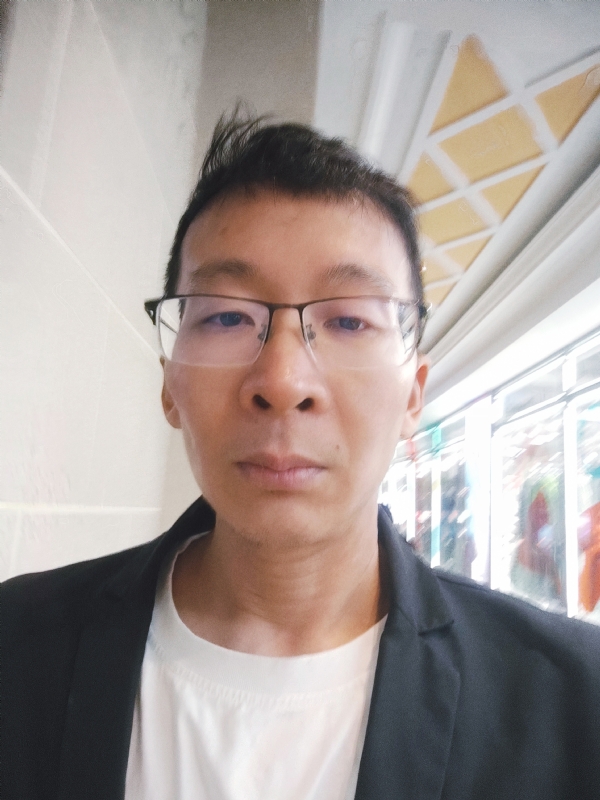 欣欣向荣的第一张照片--潍坊相亲服务中心