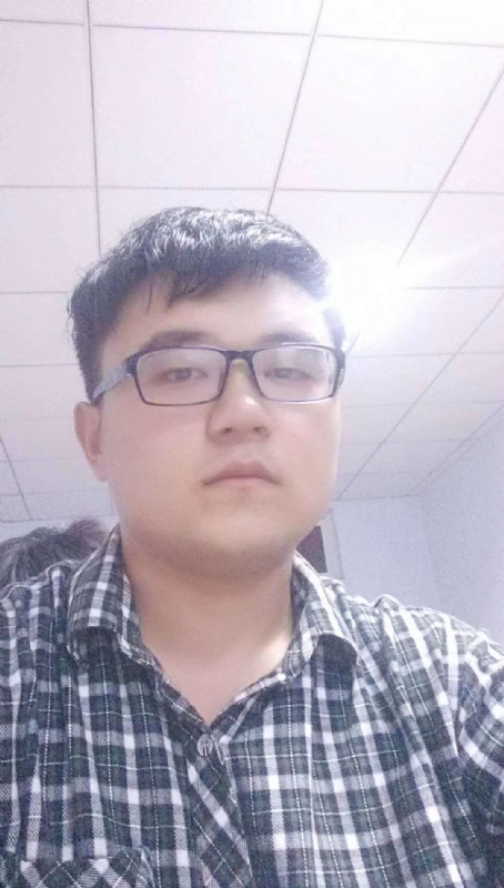 颜色不一样的黄的第一张照片--潍坊相亲服务中心