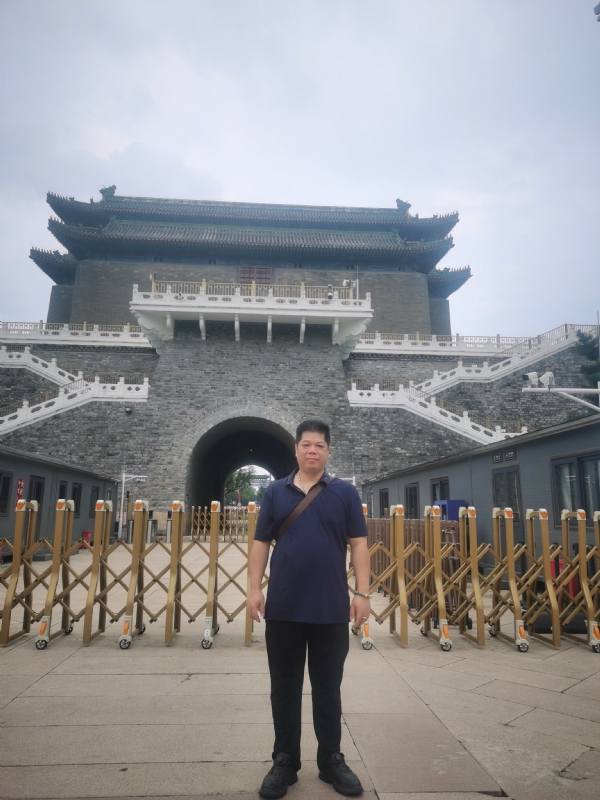 伟哥的第一张照片--潍坊相亲服务中心