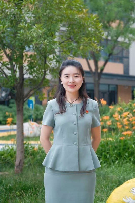 弯弯的第一张照片--潍坊相亲服务中心