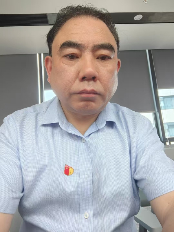 邹先生的第三张照片--潍坊相亲服务中心