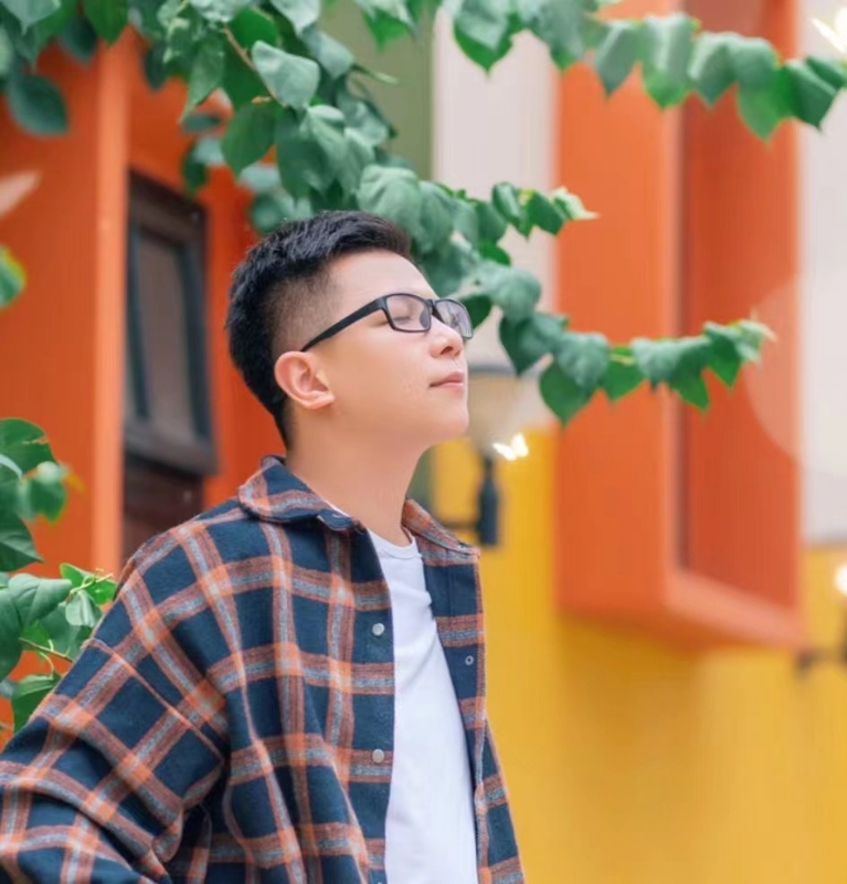 版本之子的第一张照片--潍坊相亲服务中心