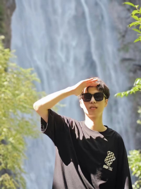 大橙子的第一张照片--潍坊相亲服务中心